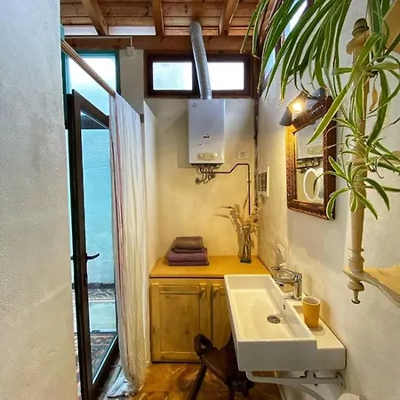 La Casita Azul * Caleta de Interian