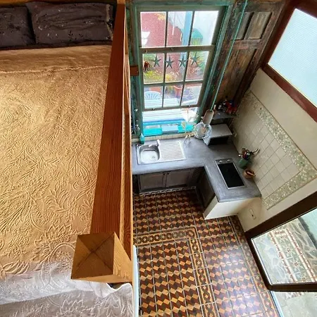 La Casita Azul * Caleta de Interián